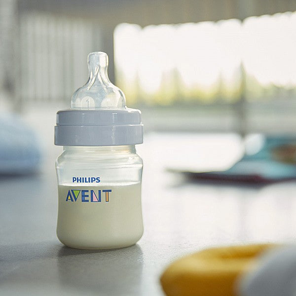 Комплект от 2 бр. шишета за хранене Anti-Colic 125 мл, с биберон със сила на потока 1, 0м+ Philips AVENT SCY100/2